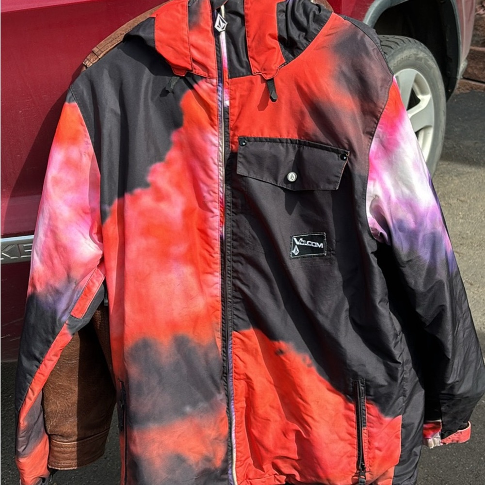 Volcom women’s ski jacket